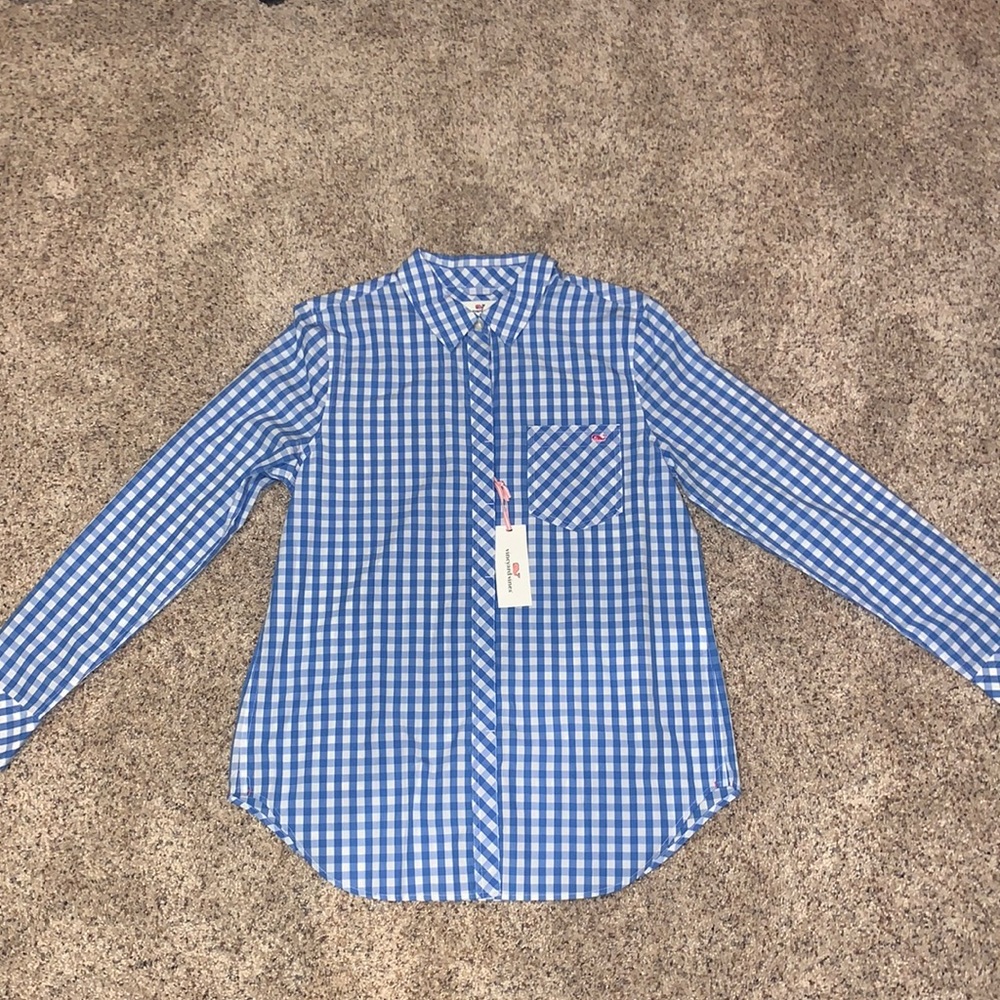 Women’s Relaxes Vineyard Vine button down shirt